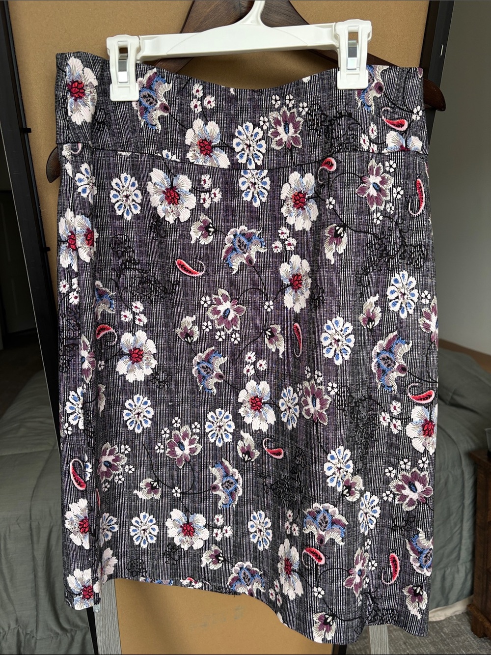 NWT Margaret M Christiana pencil skirt - floral/paisley
